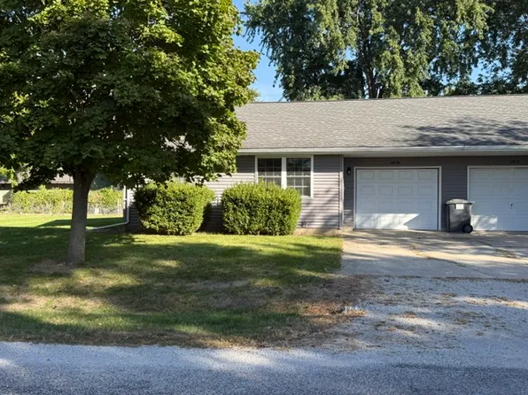 16 Southview Dr, Sidney, IL 61877
