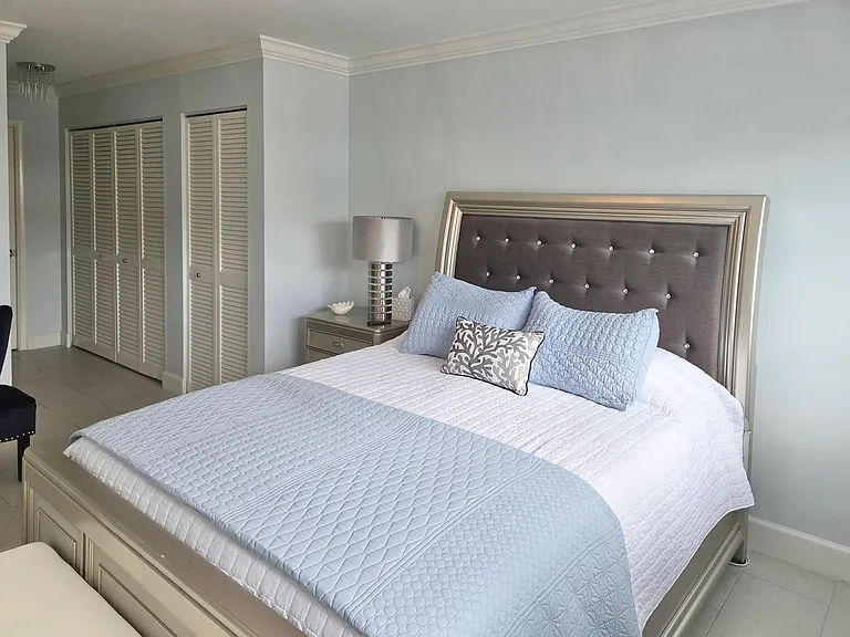110 Shore Ct #112B — Photo 14