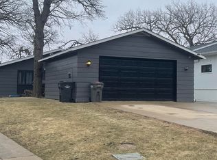 504 Dam Rd, Arnolds Park, IA 51331