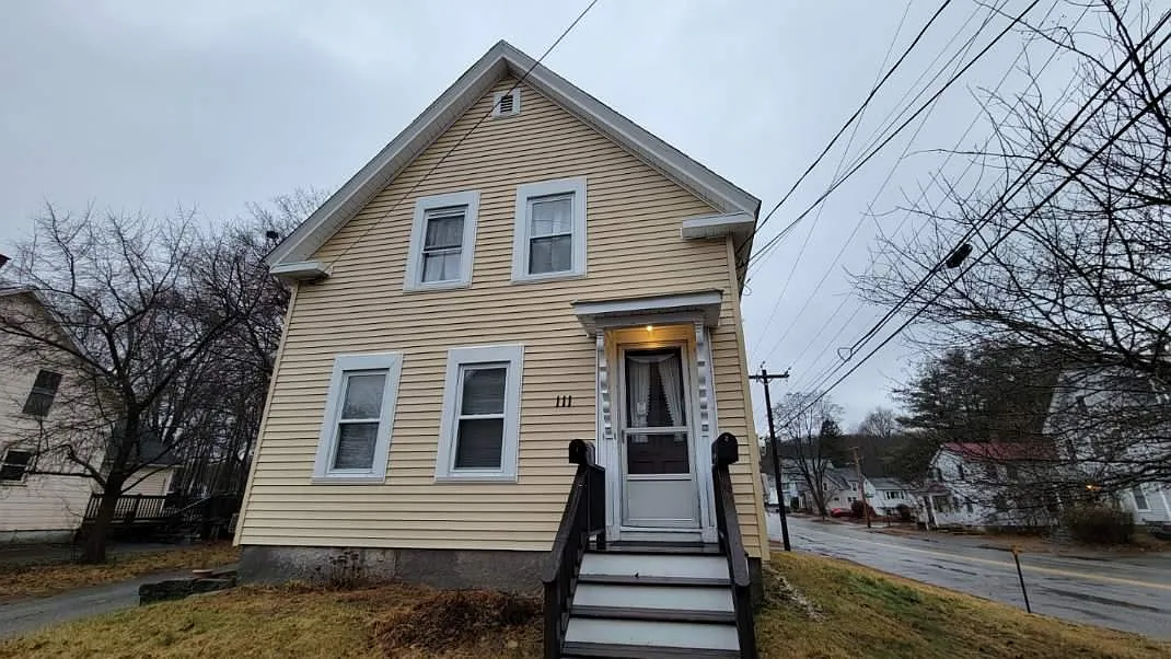 Building Photo - 111 Rumford St #1