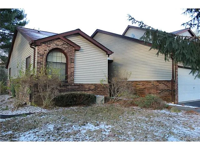 9209 Lake Pine Dr photo 1