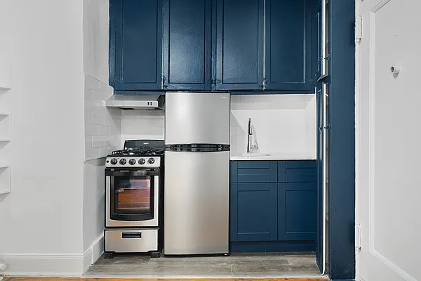 Rented by REAL New York | media 9