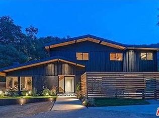 3739 Montuso Pl, Encino, CA 91436