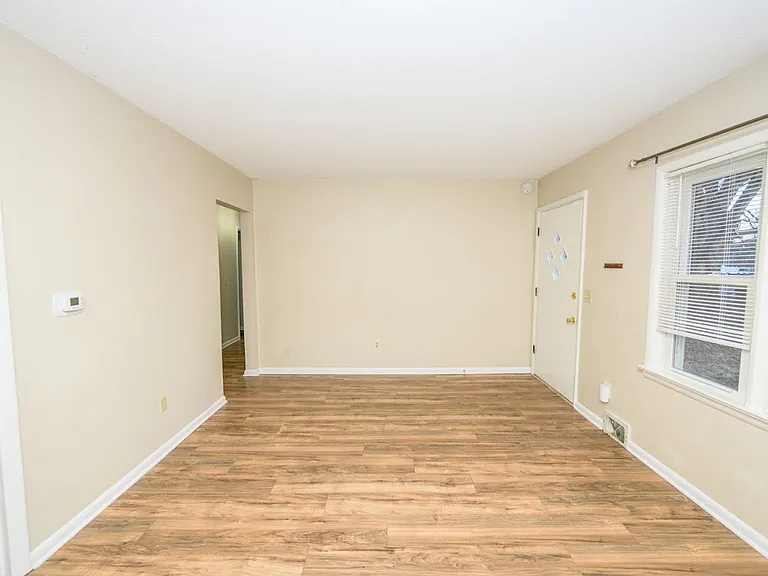 1033 Fairview Ave — Photo 10