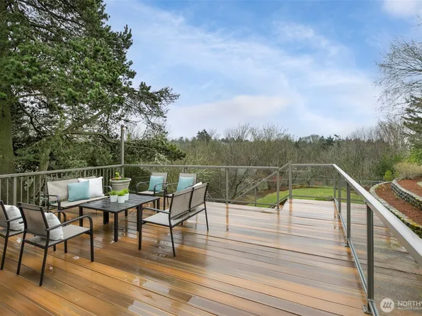 10757 5th Avenue NW, Seattle, WA 98177