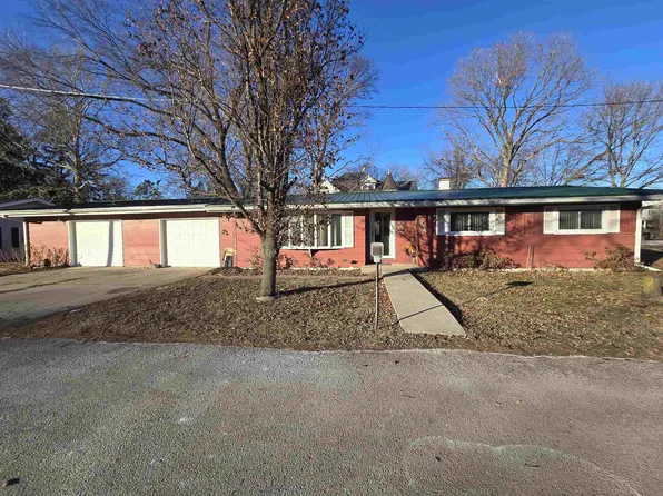 206A S Main Pl, Tampico, IL 61283