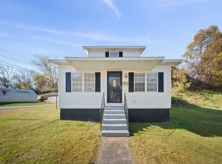 612 Rodgers Ave, Russell, KY 41169