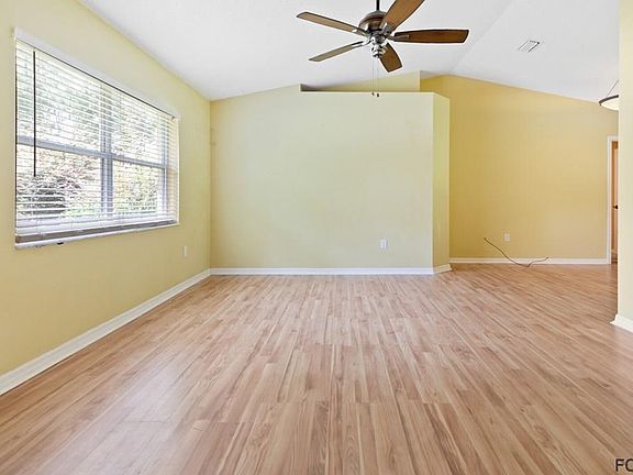 2nd image of 5 Karanda Ct