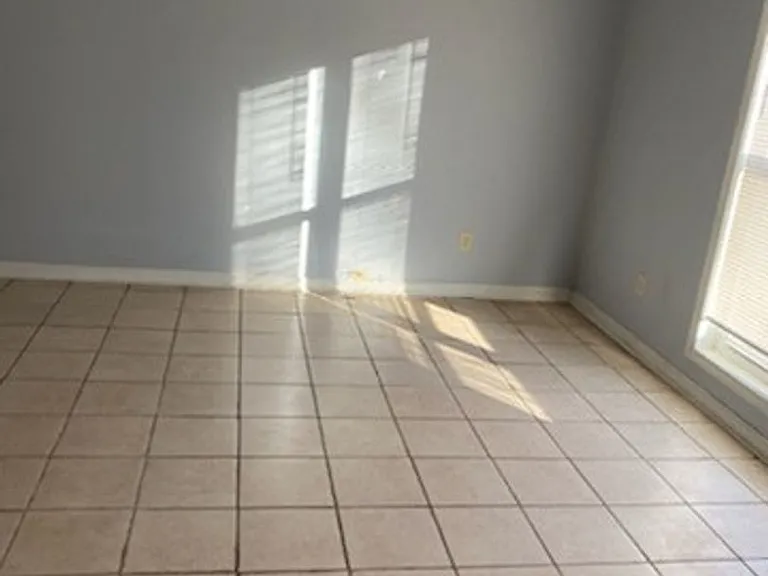 6015 Warm Springs Ct — Photo 10