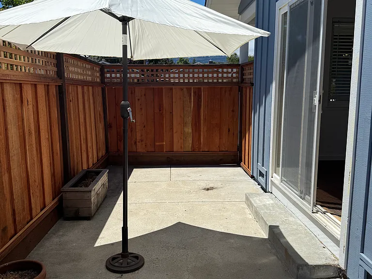 1151 Sanchez Way — Photo 17