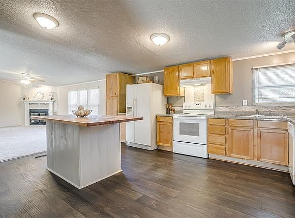 3rd image of 179 Mill Branch Ln