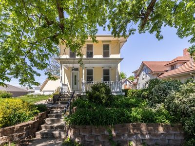 220 S 3rd St, Council Bluffs, IA, 51503