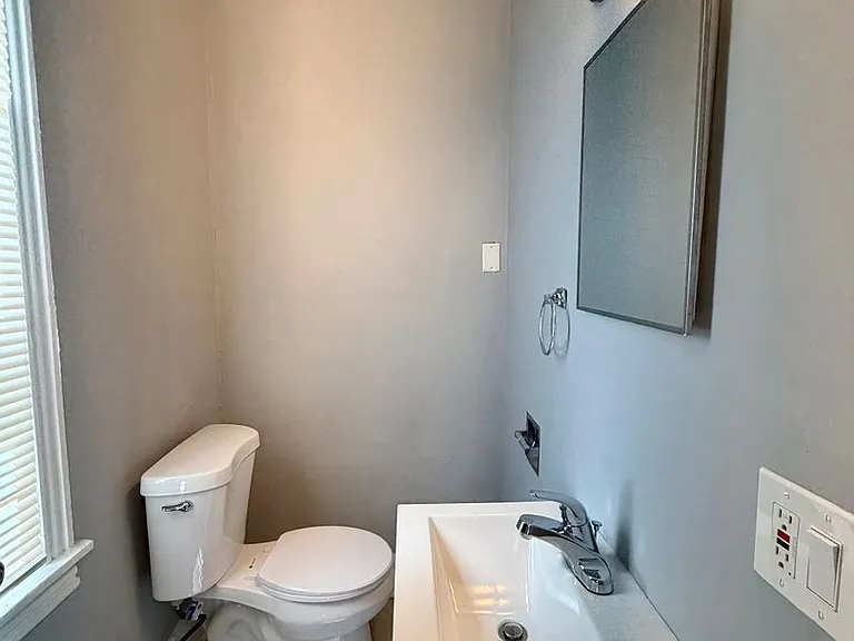 1724 Saint Paul St — Photo 13