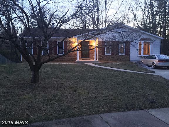 2nd image of 8 Brookcrest Ct