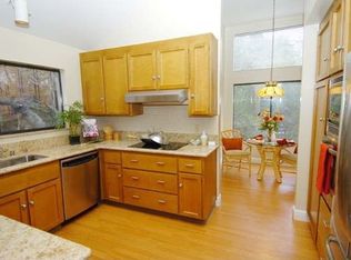 3852 Terra Granada Dr APT 1B, Walnut Creek, CA 94595