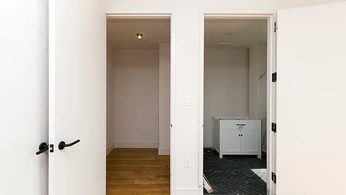 Rented by Nooklyn NYC LLC | media 16