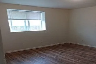 217 W Masonic Ave #2 — Photo 6
