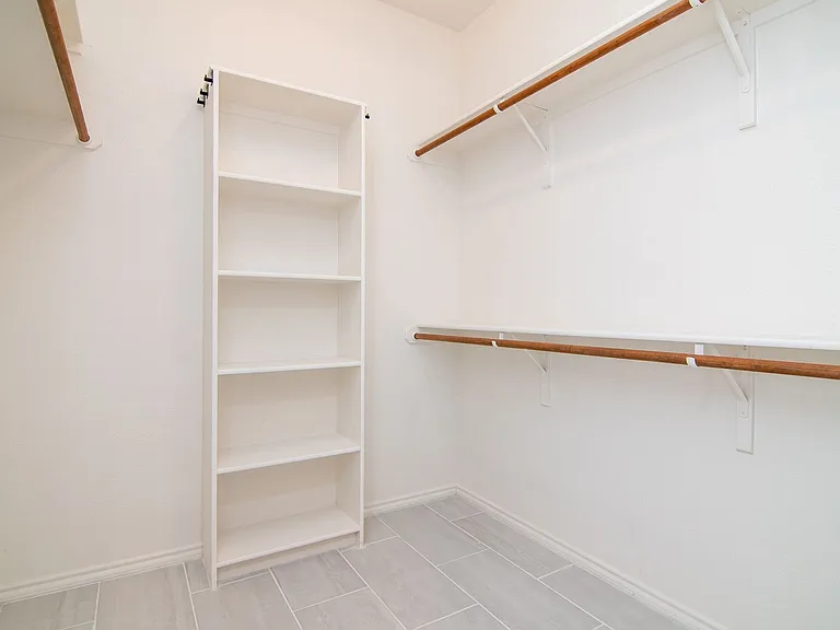5508 La Jolla Cv — Photo 16
