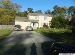 375 Roosevelt Ave, Bayville, NJ 08721