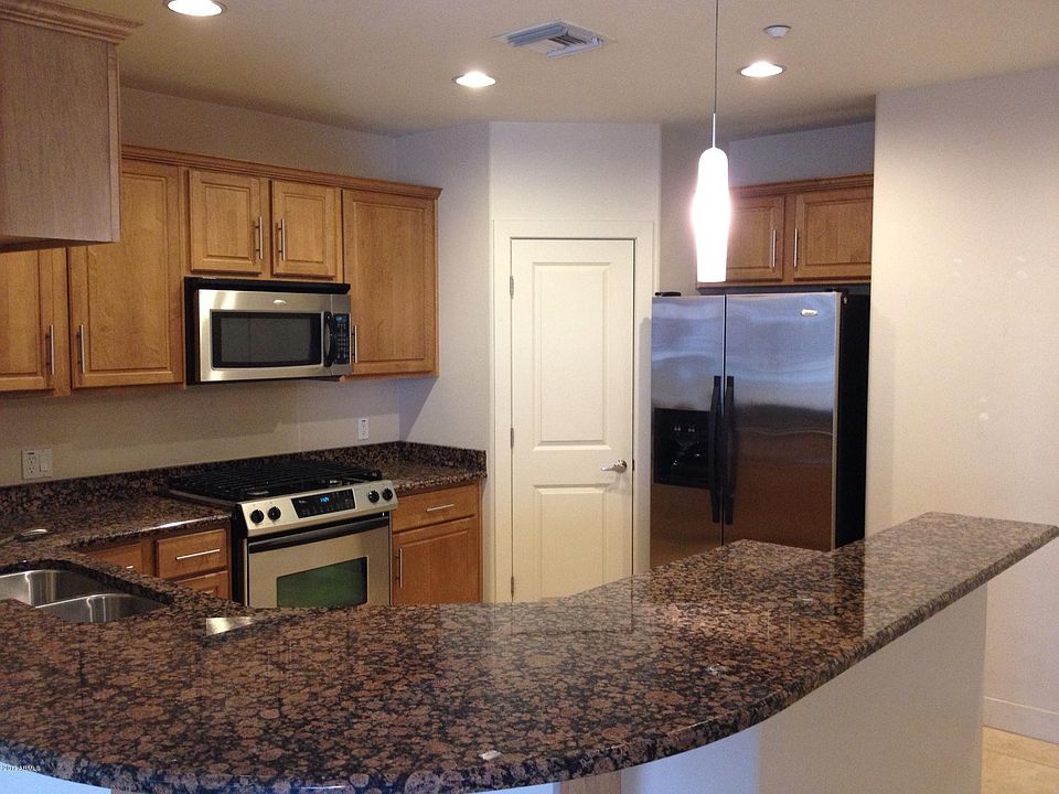 1st image of 945 E Playa Del Norte Dr