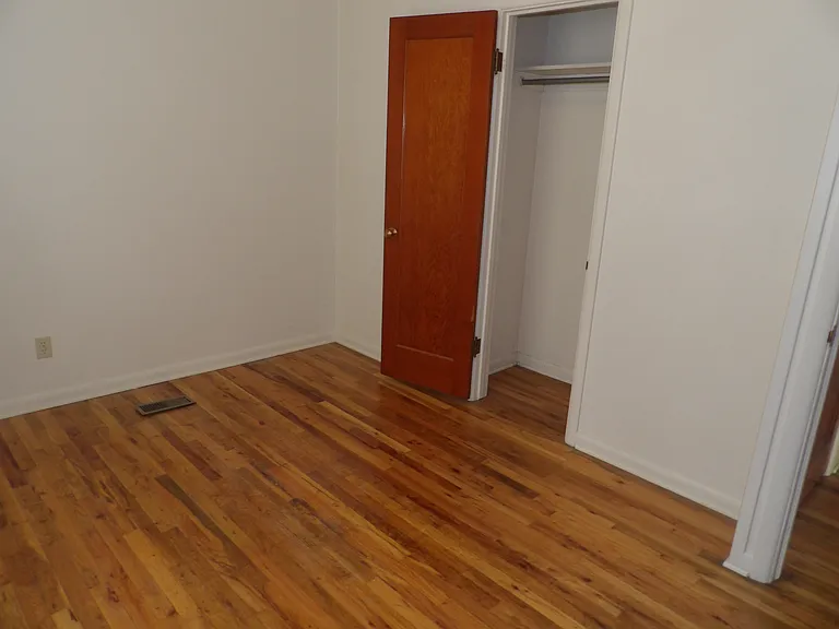 1501 N Cedar St — Photo 15