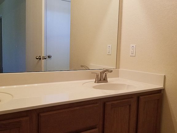 4th image of 5501 Lauren Lea Dr
