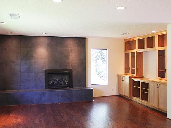 Living Rm