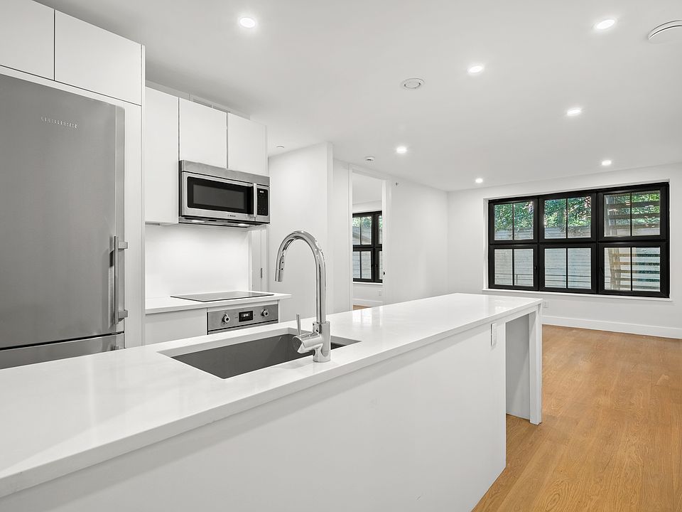 1st image of 277 Greene Ave #B