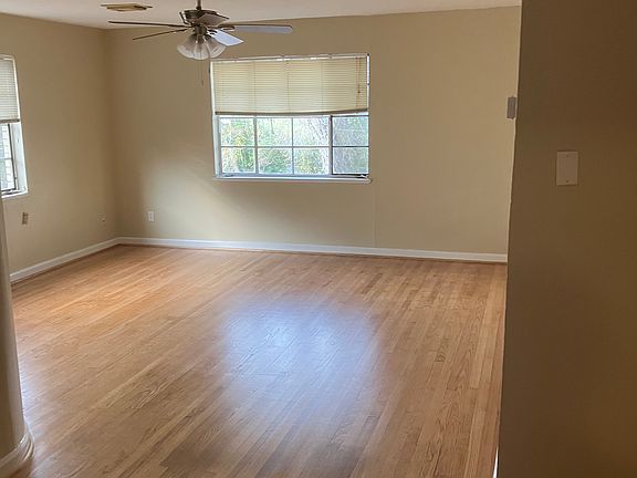 3rd image of 6710 Lawndale St APT 7