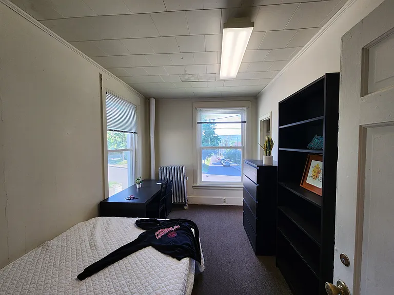 214 Dryden Rd — Photo 10