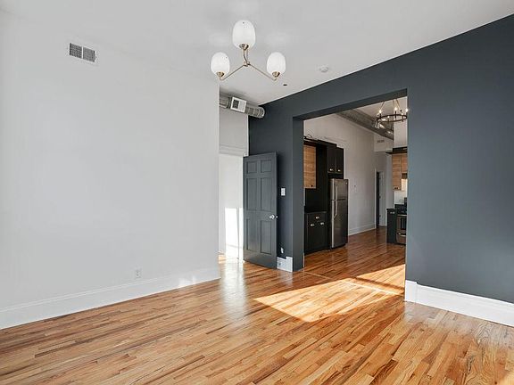 5th image of 2300 W North Ave #3F