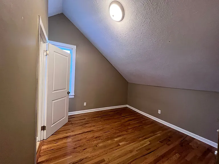 1040 Powers Ave NW — Photo 23