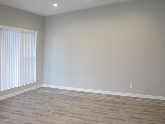 5th image of 1005 E Doran St APT H