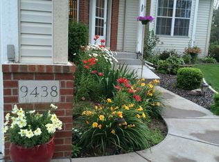 9438 White Oaks Trl N, Champlin, MN 55316