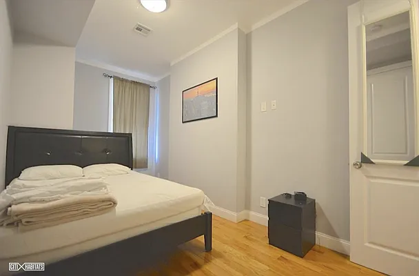 Rented by Corcoran | media 14