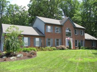 85 Meadowbrook Rd, Danville, PA 17821