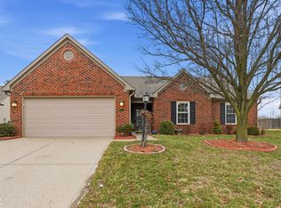 6382 Hillview Cir, Fishers, IN 46038