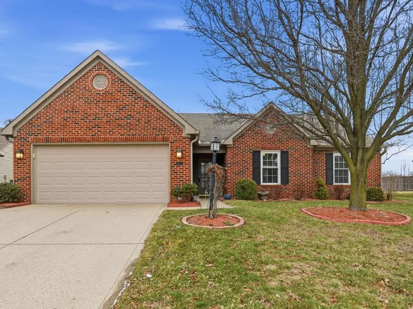 6382 Hillview Cir, Fishers, IN 46038
