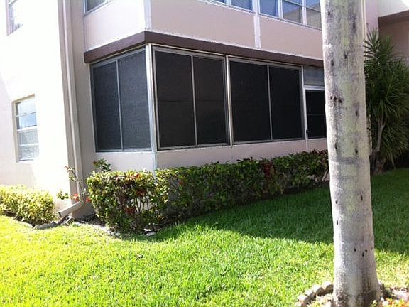 2nd image of 110 Burgundy Dr #C