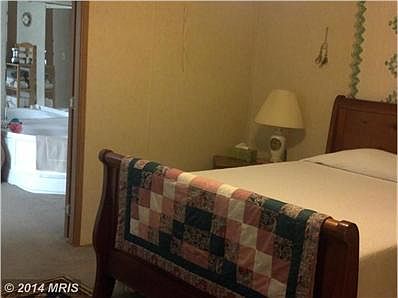 Bedroom (Master)