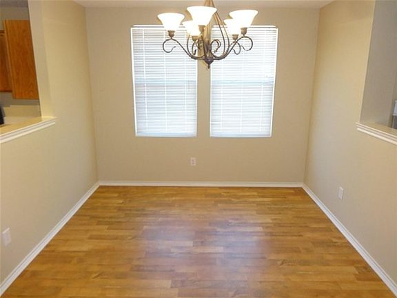 4th image of 1638 Baxter Springs Dr