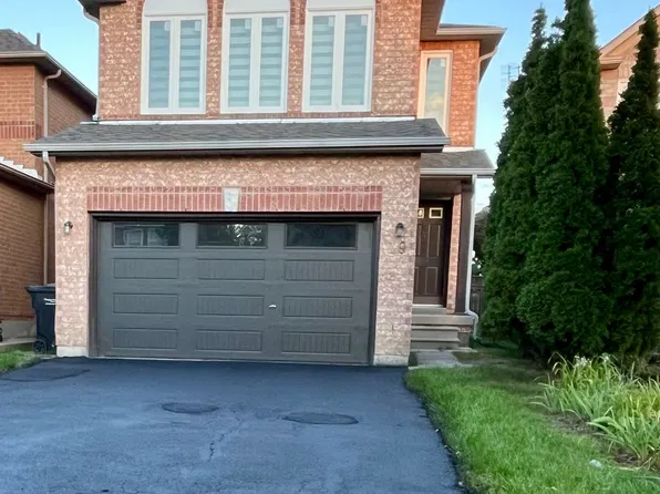 19 Saddletree Trl, Brampton, ON L6X 4M5
