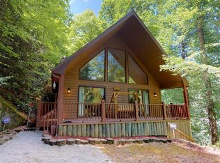 27 Spring Hill Dr, Topton, NC 28781