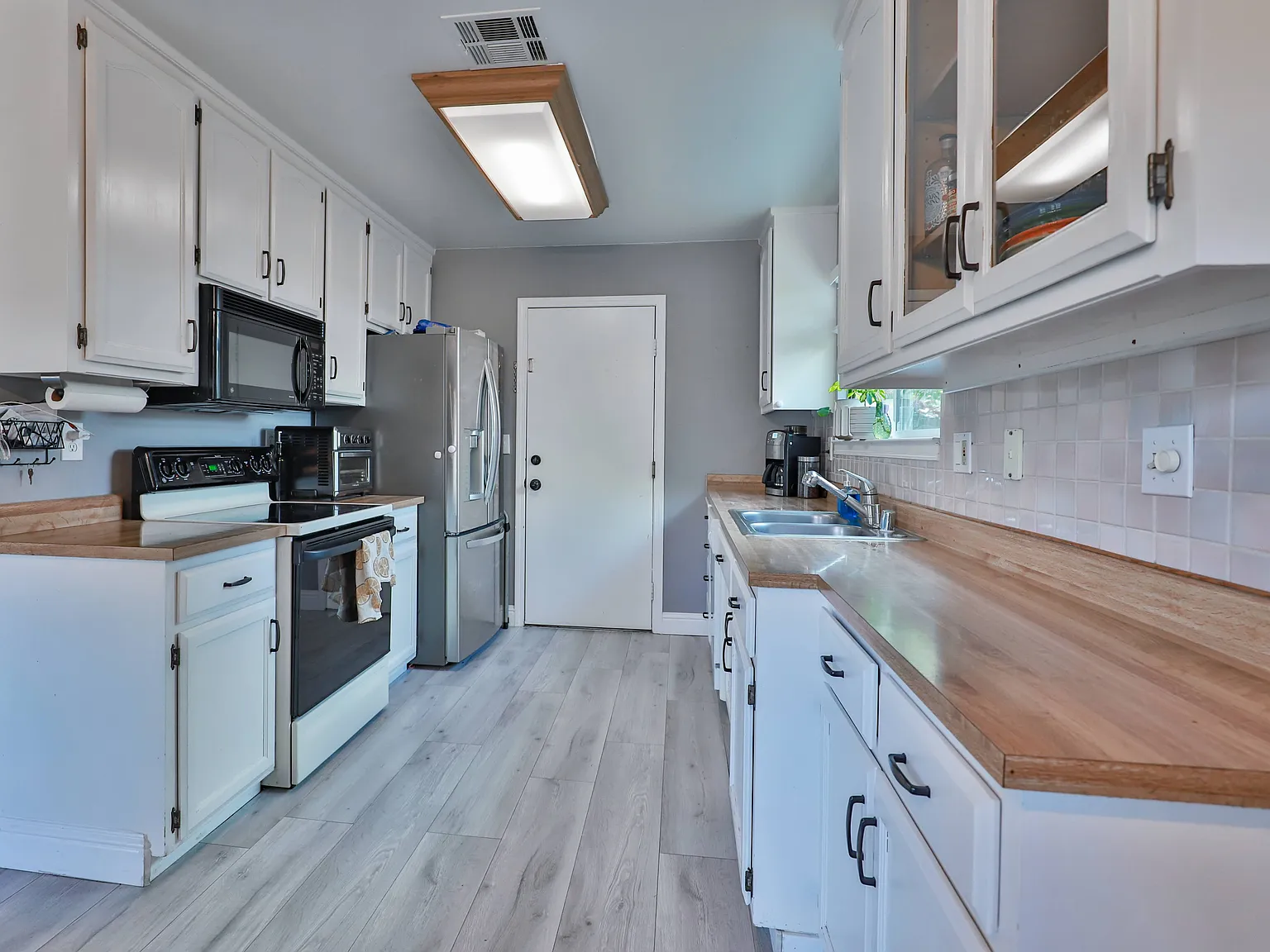 3 bed, 1228 sqft, $2,800 — Photo 3