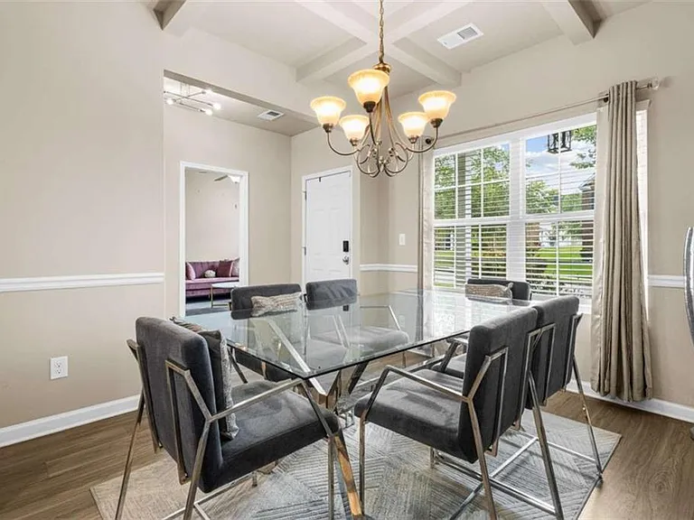 684 Armitage Way — Photo 3