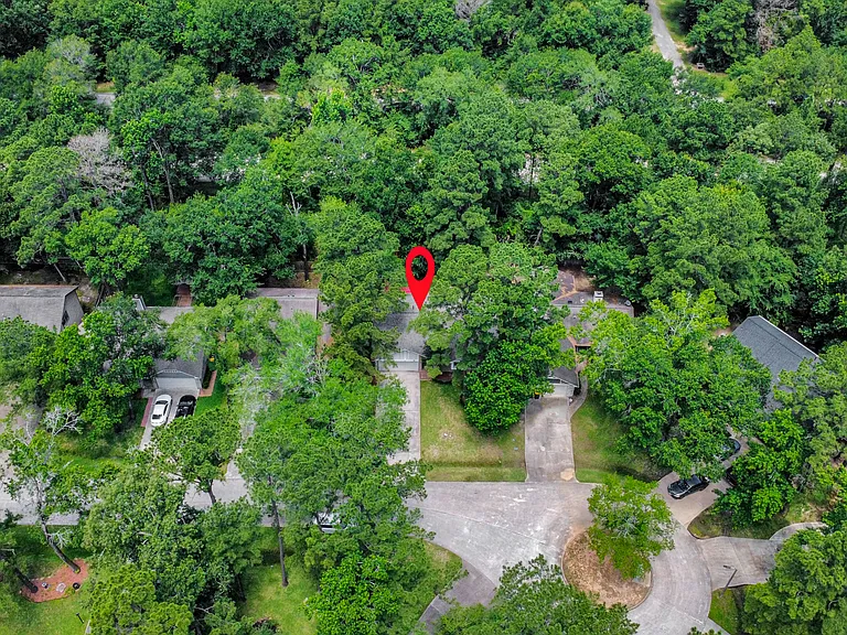 15 Brentwood Oaks Ct — Photo 26