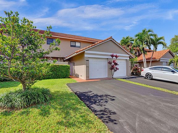 2nd image of 11560 SW 91st Ter #11560