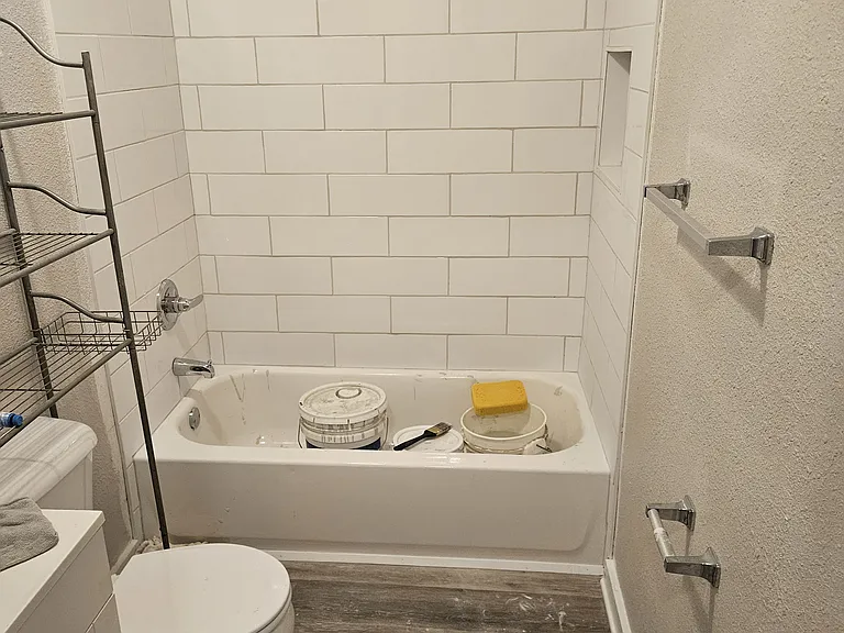 913 W Avenue I — Photo 11