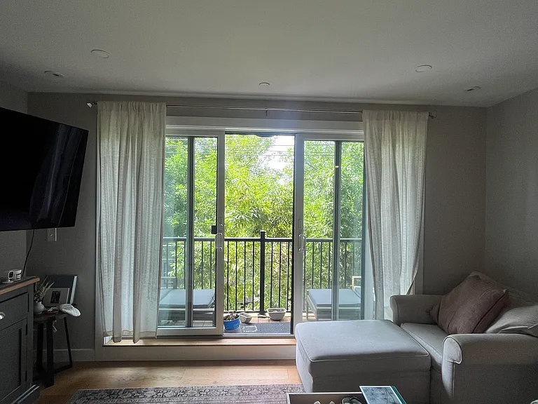 10 Everett St #302 — Photo 5