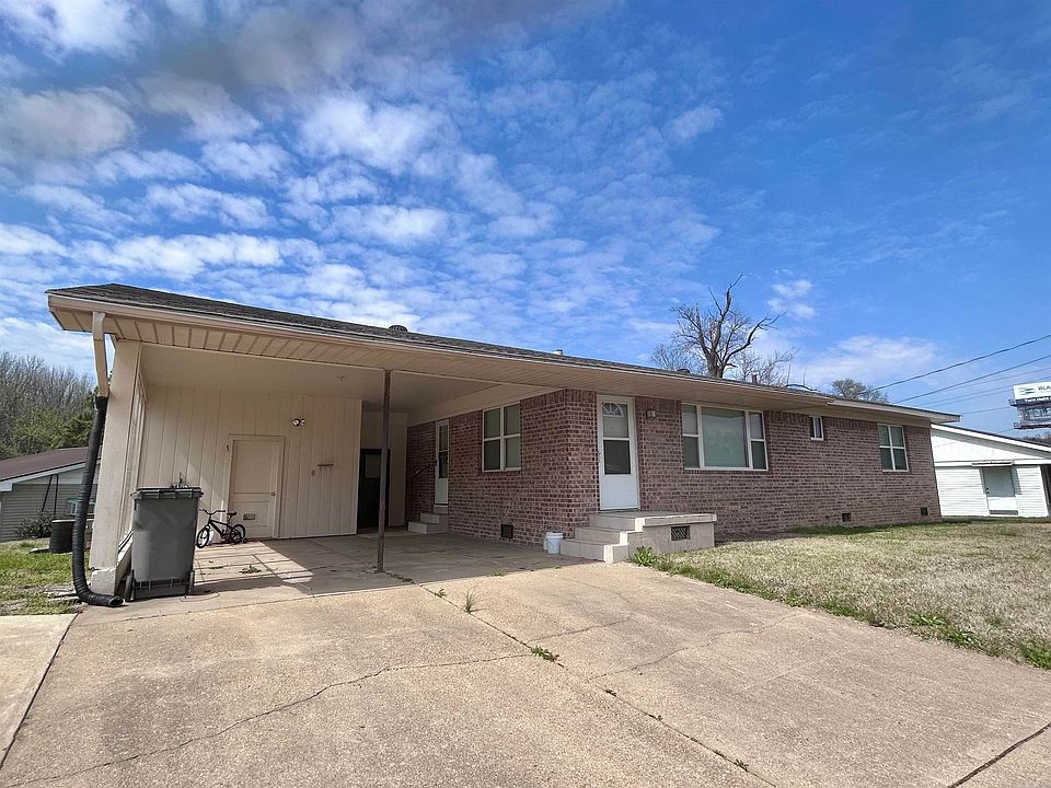 1st image of 2212 Linwood Dr